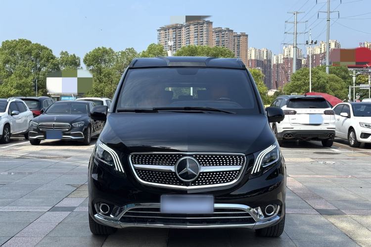 Used Mercedes-Benz Vito 2023 2.0T Elite Version 7 Seats
