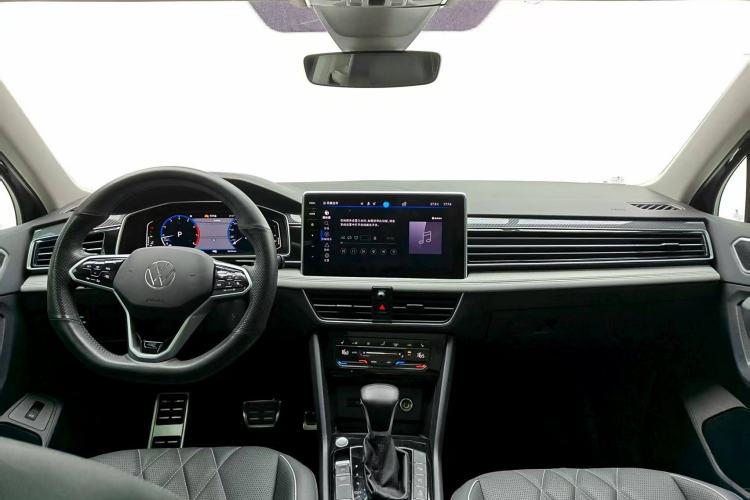 Used Volkswagen Tiguan L 2023 Restyled 330TSI Automatic Two-Wheel Drive R-Line Enhanced Comfort Version
