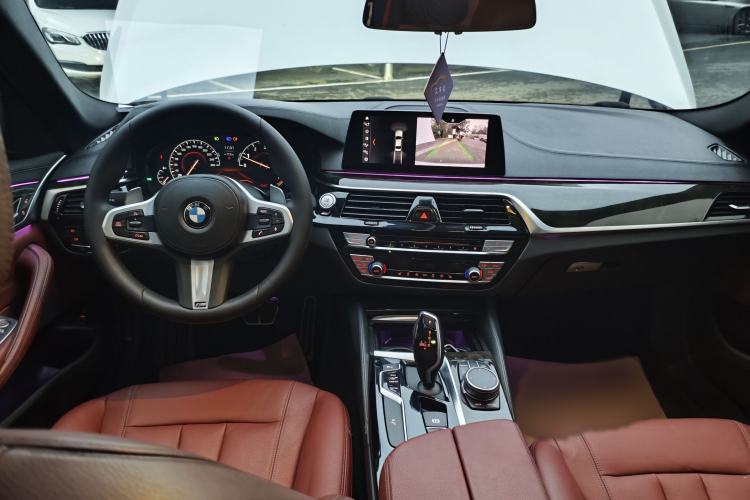 Used BMW 5 Series 2019 530Li Leading Model M Sport Package
