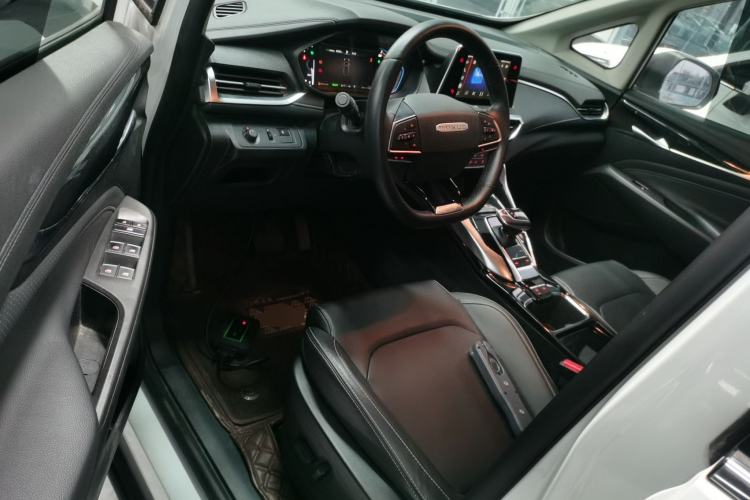 Used SAIC MAXUS Dajia 5 2022 1.3T Plug-in Enjoyment Edition 7-Seater