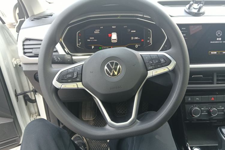 Used Volkswagen Tacqua 2023 200TSI DSG Joy-Connect Edition