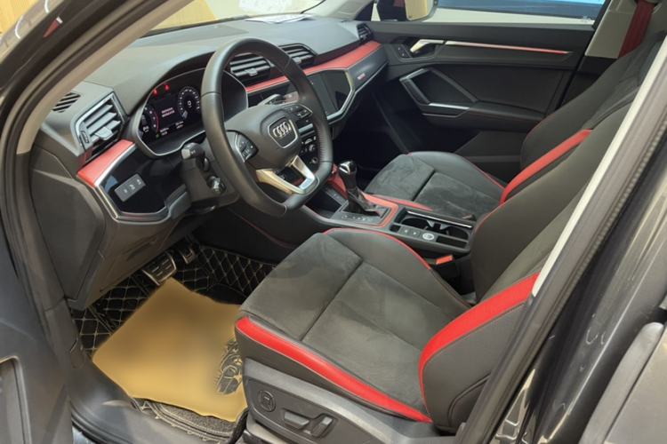 Used Audi Q3 2021 40 TFSI Fashion Dynamic Model
