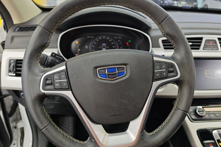 Used Geely Auto Emgrand X7 Sport 2018 1.8TD Automatic Two-Wheel Drive Smart Connect 4G Internet Edition
