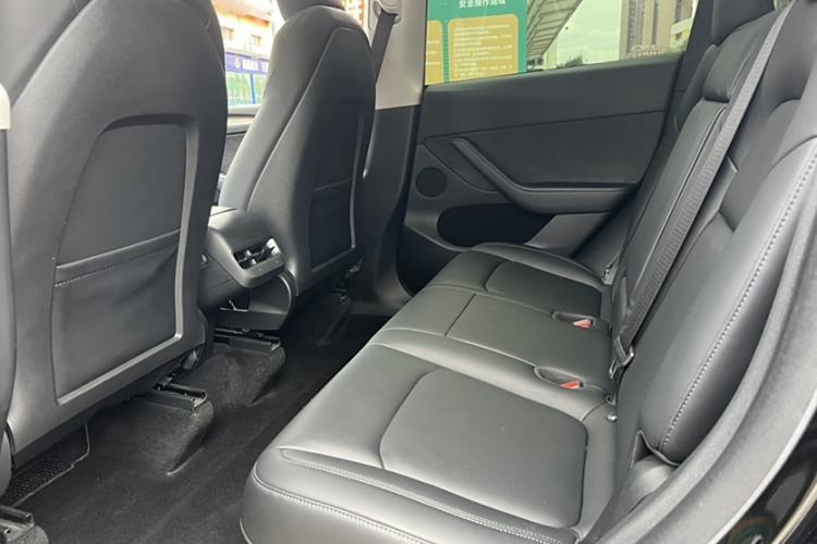 Used Tesla Model Y 2022 Rear-Wheel-Drive Version
