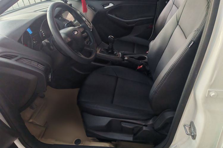 Used Ford Focus 2012 Hatchback 1.6L Manual Comfort Model
