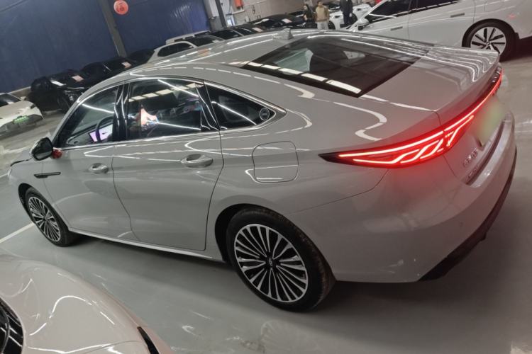 Used Chery Fengyun A8L 2025 1.5 TGDI 145 km Luxury Version
