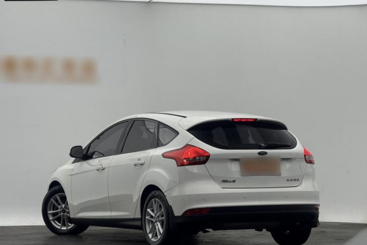 Used Ford Focus 2015 Hatchback 1.6L Automatic Fashion Edition