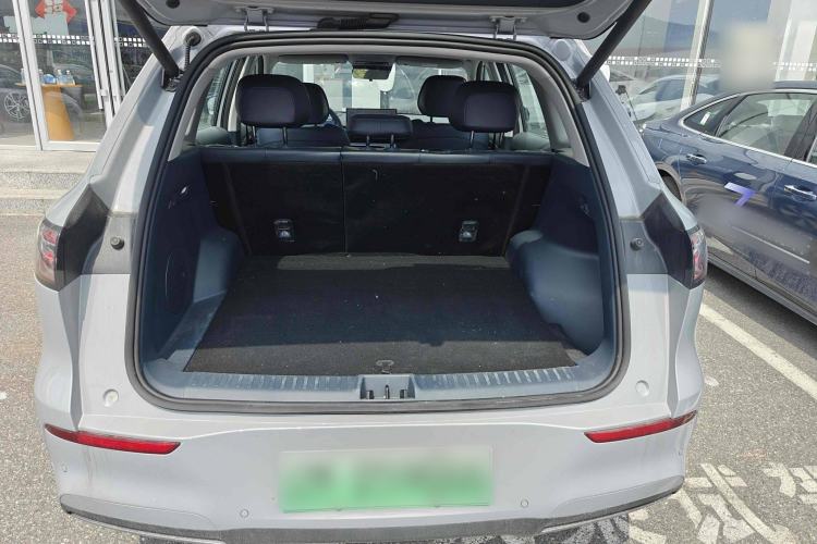 Used  E5 2024 530km Starship Edition