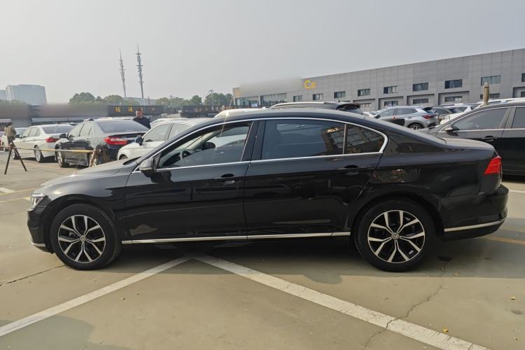 Used Volkswagen Magotan 2020 330TSI DSG Leading Model
