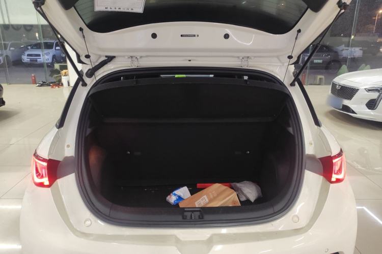 Used BYD Dolphin 2021 405 km Fashion Edition
