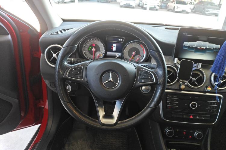 Used Mercedes-Benz GLA 2016 GLA 200 Fashion Model
