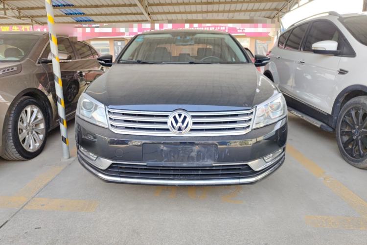 Used Volkswagen Magotan 2016 1.8TSI Luxury Comfort Model
