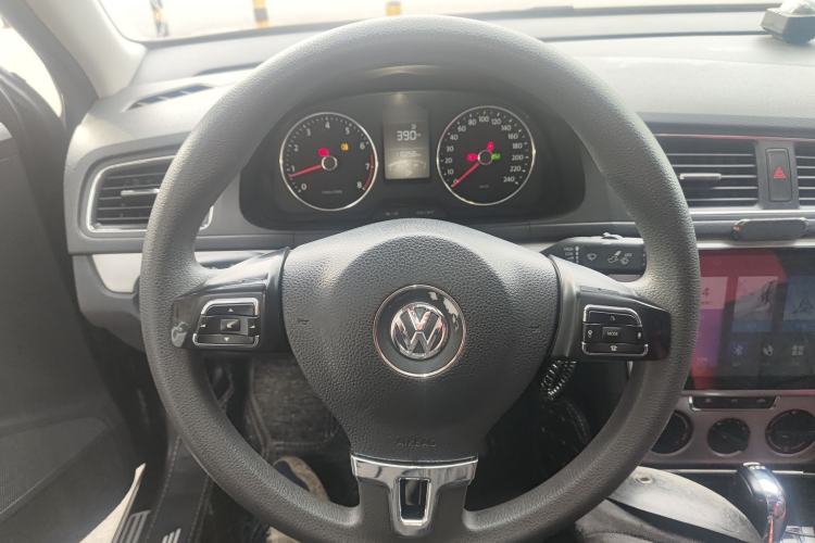 Used Volkswagen Lavida 2013 Revised Version 1.4 TSI DSG Comfort Edition
