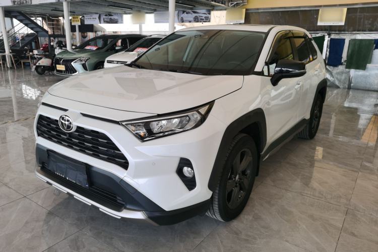 Used Toyota RAV4 2022 2.0L CVT 4x4 Style Plus Edition
