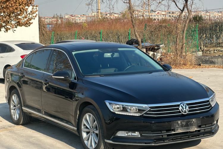 Used Volkswagen Magotan 2019 330TSI DSG Leading Edition China V Standard
