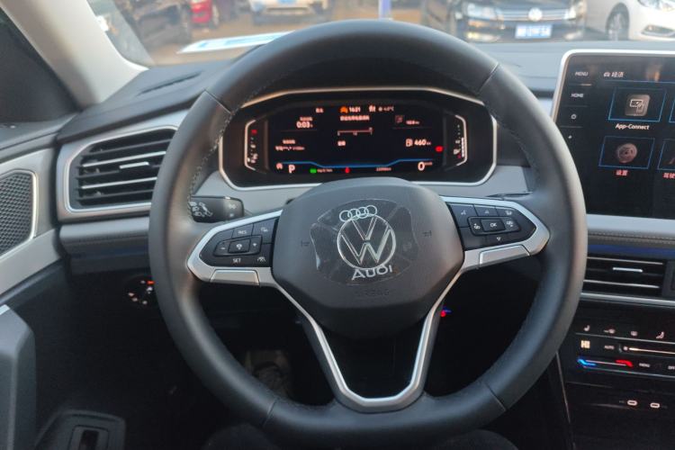 Used Volkswagen Tayron 2023 330TSI Two-Wheel-Drive R-Line High-Energy Version
