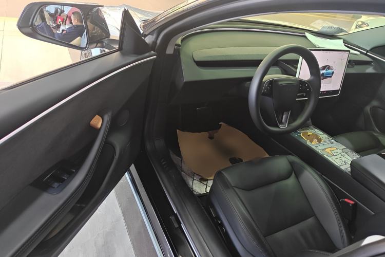 Used Tesla Model 3 2023 Long-Range All-Wheel-Drive Version
