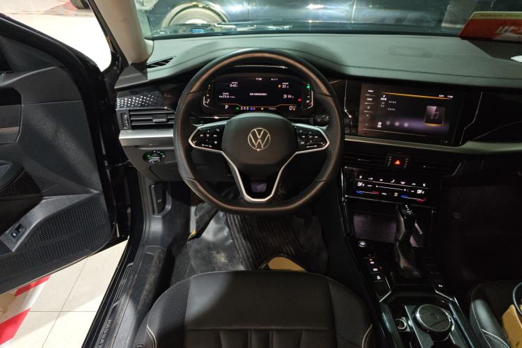 Used Volkswagen Passat 2024 330TSI Starry Elite Edition
