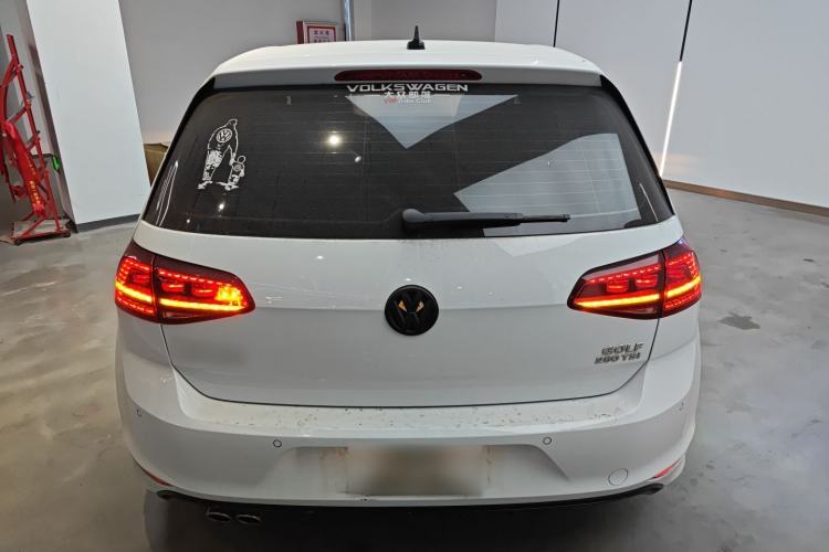 Used Volkswagen Golf 2017 280TSI Automatic R-Line Million-Vehicle Commemorative Edition
