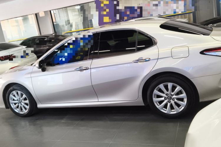 Used Toyota Camry 2019 Revised Version 2.0G Luxury Edition
