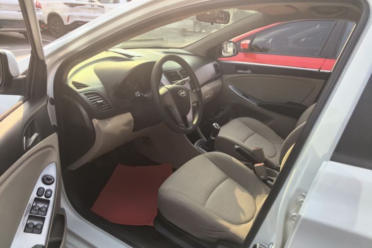 Used Hyundai Verna 2014 1.4L Manual Smart GLS Trim
