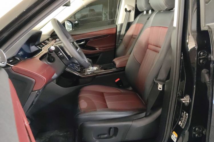 Used Land Rover Range Rover Evoque 2021 Range Rover Velar 249 PS R-Dynamic S Performance Edition
