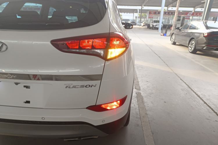 Used Hyundai Tucson 2018 1.6T Dual-Clutch Two-Wheel Drive 15th Anniversary Special Edition