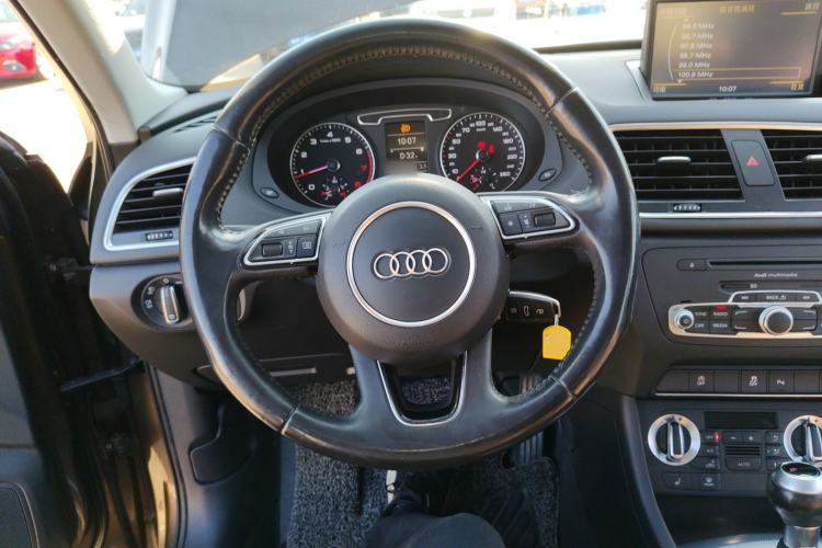 Used Audi Q3 2015 35 TFSI Comfort Model