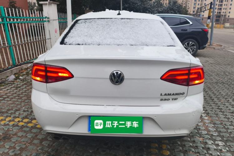 Used Volkswagen Lamando 2015 230TSI DSG Fashion Edition