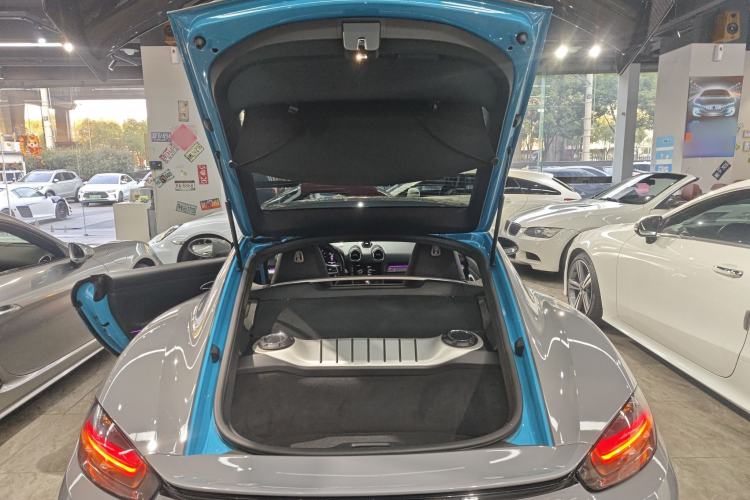 Used Porsche 718 2016 Cayman 2.0T
