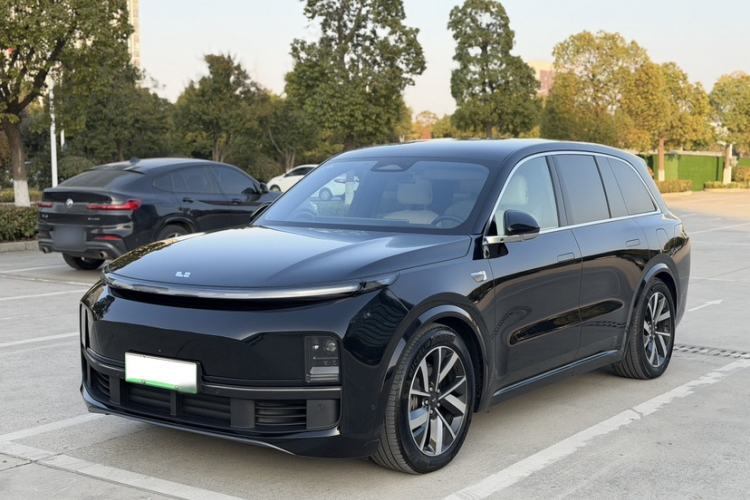 Used Li Auto L8 2023 Pro Model
