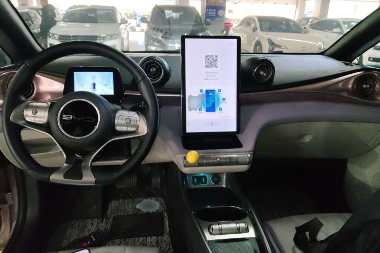 Used BYD Dolphin 2023 420 km Fashion Edition
