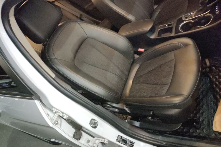 Used Buick Verano 2017 Sedan 20T Dual-Clutch Leading Model
