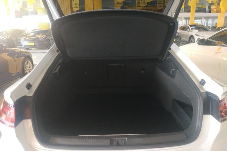 Used Volkswagen FAW-Volkswagen CC 2023 380TSI Striking Edition
