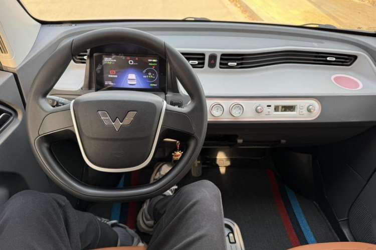 Used Wuling Hongguang MINIEV 2021 Macaron Premium Model – Lithium-NMC
