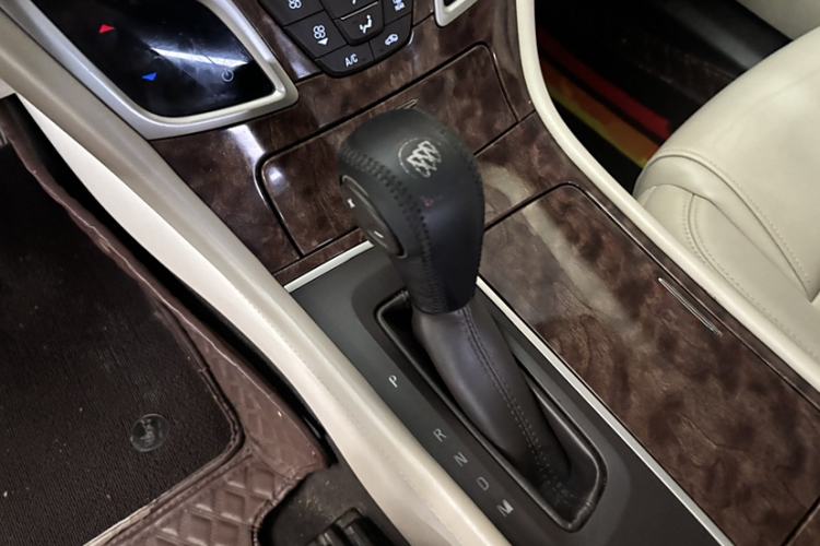 Used Buick LaCrosse 2013 2.4L SIDI Leading Comfort Version
