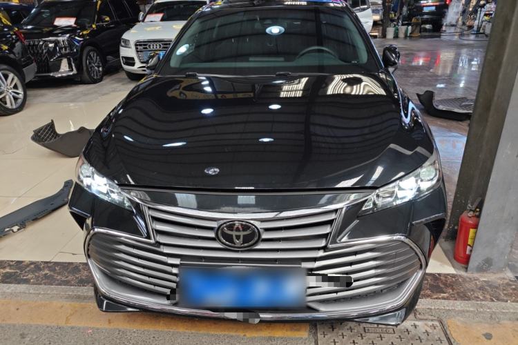 Used Toyota Avalon 2019 2.0L Luxury Edition China VI Standard
