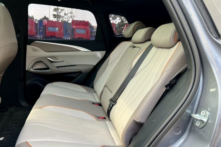 Used BYD Song Pro New Energy 2024 HONOR Edition DM-i 110KM Beyond Model
