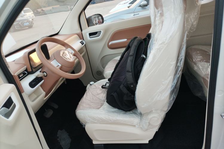 Used Wuling Hongguang MINIEV 2024 3rd Generation 215km Youth Edition
