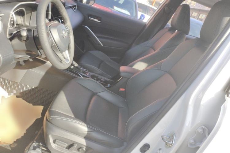 Used Toyota FRONTLANDER 2022 2.0L CVT Luxury PLUS Edition
