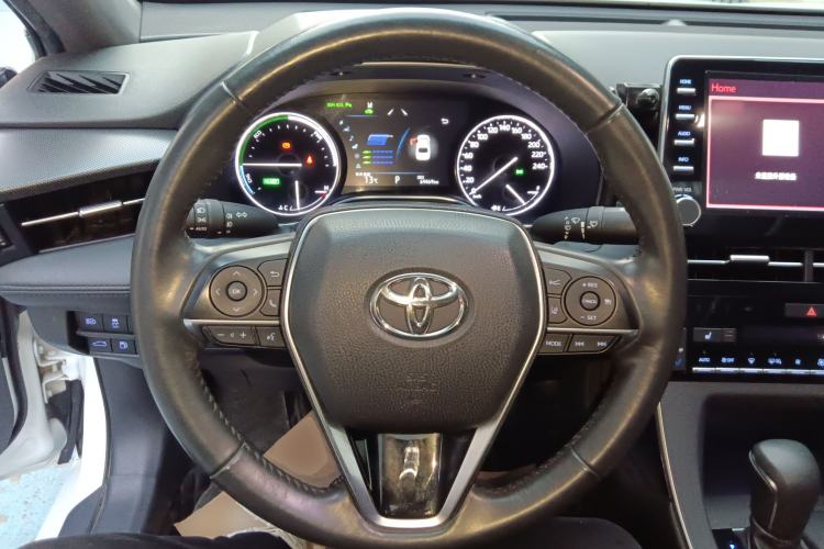 Used Toyota Avalon 2019 Dual-Engine 2.5L XLE Prestige Version China VI Standard
