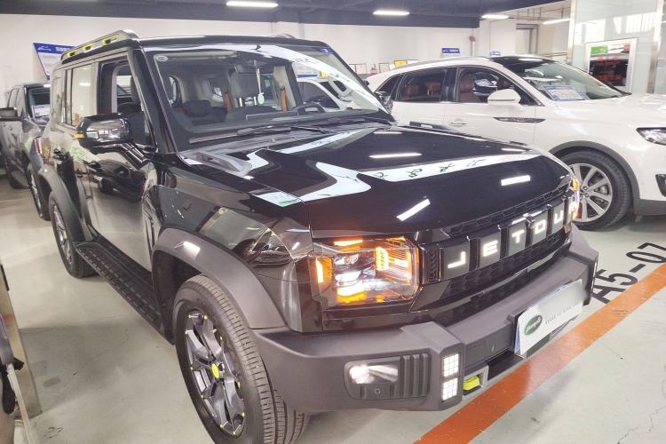 Used Jetour Traveler 2023 2.0T All-Wheel-Drive CrossPRO
