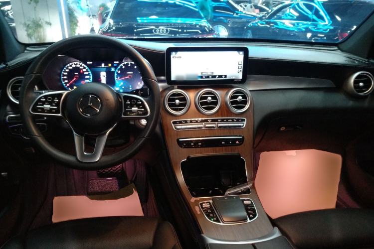 Used Mercedes-Benz GLC 2021 GLC 300 L 4MATIC Dynamic Model
