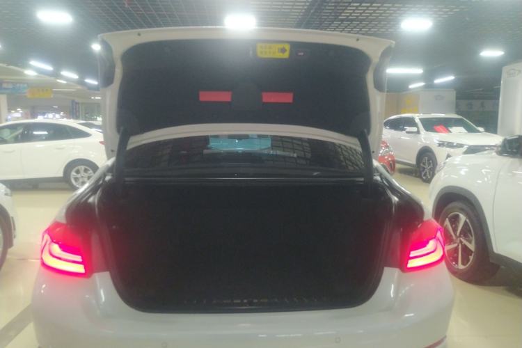 Used BMW 5 Series 2018 525Li Luxury Package