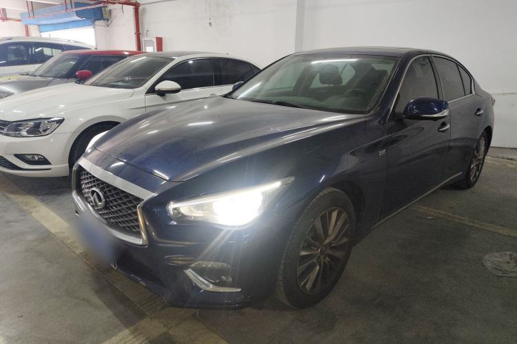 Used Infiniti Q50L 2018 2.0T Enjoyment Version China VI Standard
