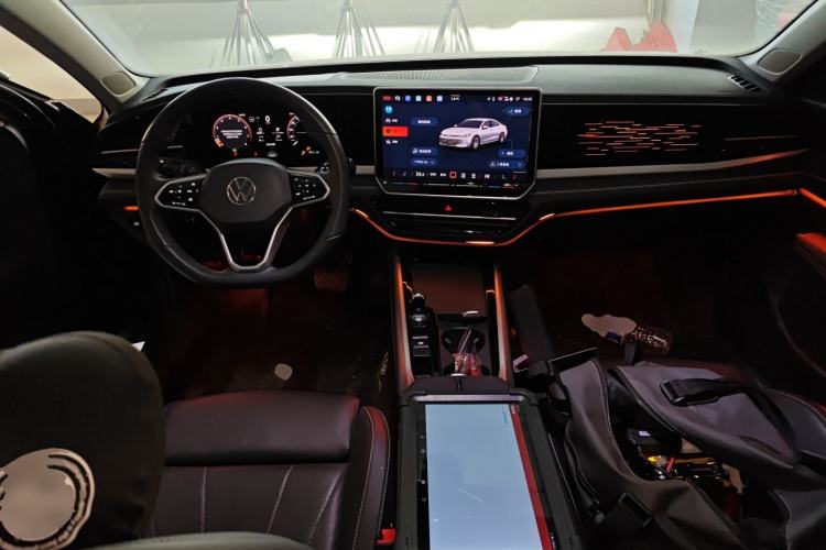 Used Volkswagen Passat 2025 Pro 380TSI Dragon Glory Edition
