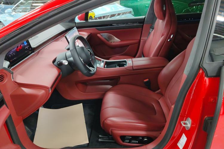 Used Hima Luxeed S7 2025 785 km Ultra