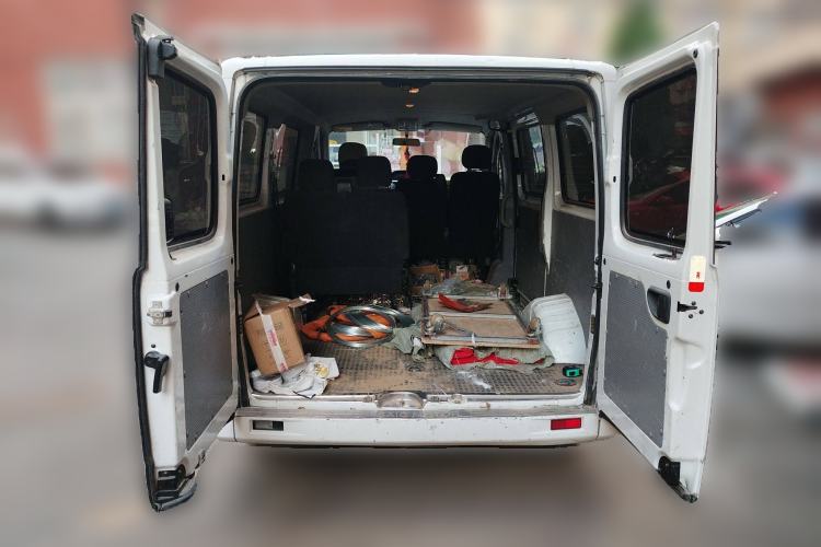 Used SAIC MAXUS Xintu V80 2021 2.0T Manual Classic Aoyuntong Short Wheelbase Ultra-Low Roof 5/6-Seater
