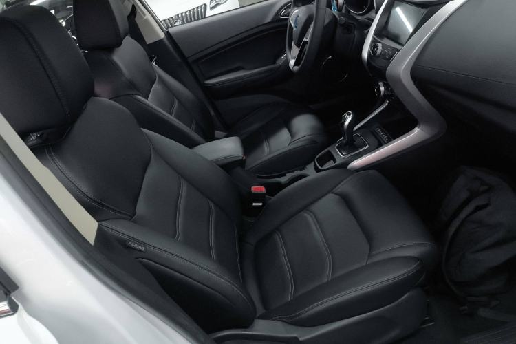 Used BYD Yuan New Energy 2018 EV360 Smart Connected Cool Model
