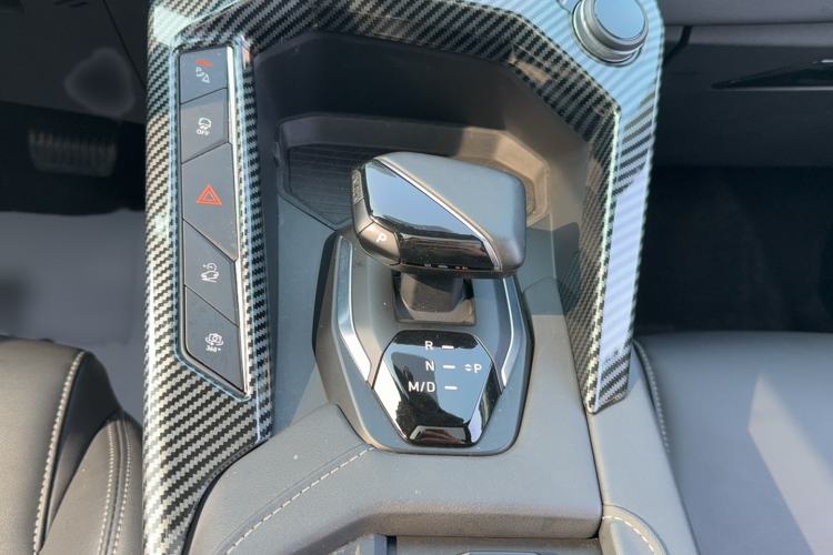 Used Lynk & Co 06 2020 1.5T JinPro model
